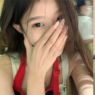 月半爱丽丝